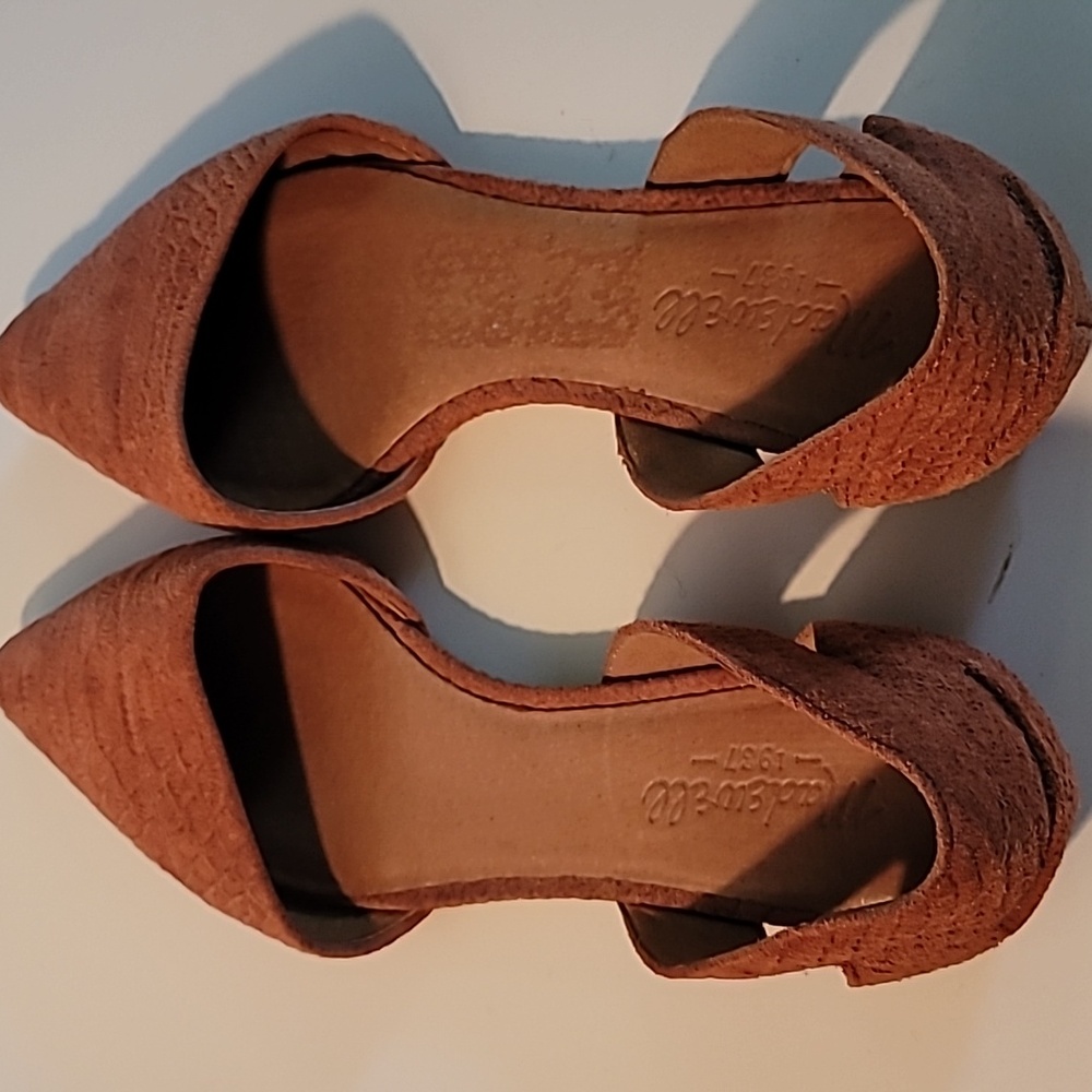Madewell suede flats, size 8, soft rust color